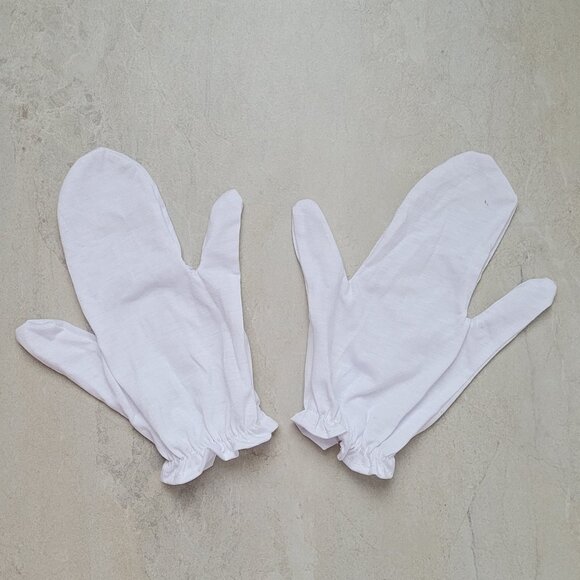 Dr. Seuss The Cat in the Hat Accessories Kit Adult Size - Picture 7 of 9